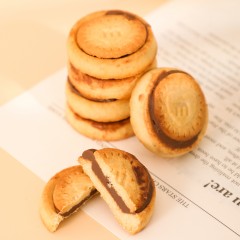 榛子巧克力夹心饼干